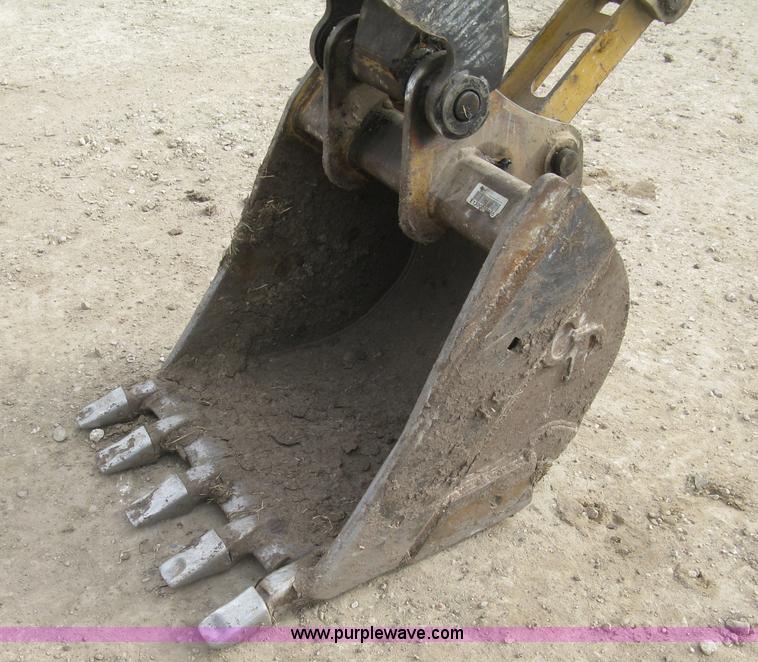 image for item J2925 2006 Caterpillar 304CR compact excavator