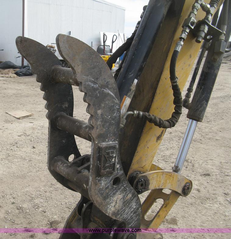 image for item J2925 2006 Caterpillar 304CR compact excavator
