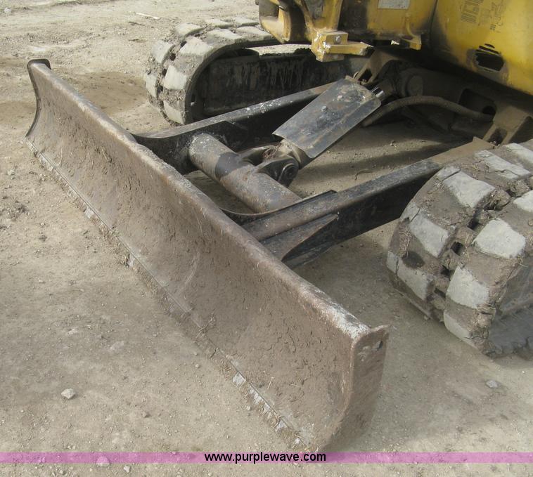 image for item J2925 2006 Caterpillar 304CR compact excavator