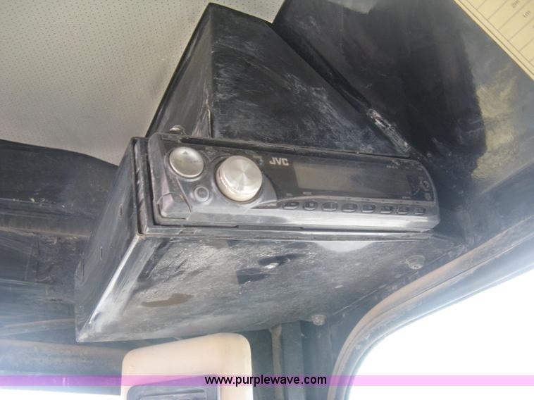 image for item J2925 2006 Caterpillar 304CR compact excavator