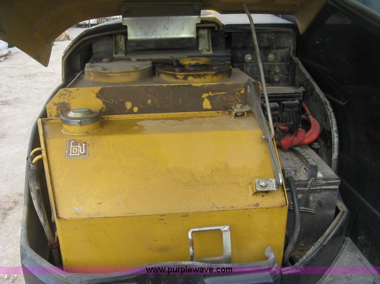 image for item J2925 2006 Caterpillar 304CR compact excavator