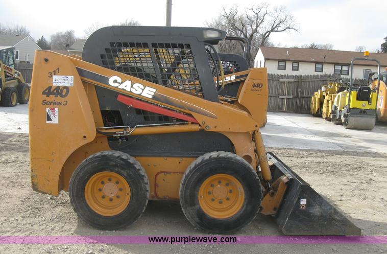 image for item J2926 2008 Case 440 Series 3 skid steer
