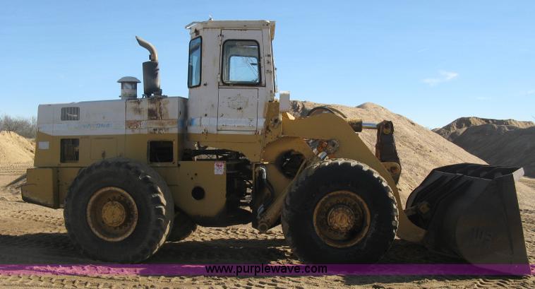 image for item J2933 International 530 wheel loader