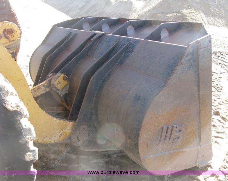 image for item J2933 International 530 wheel loader