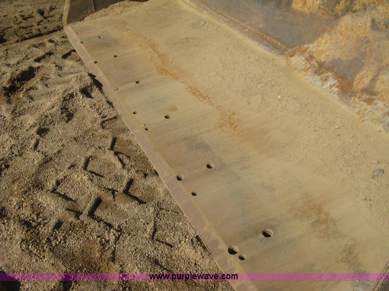 image for item J2933 International 530 wheel loader