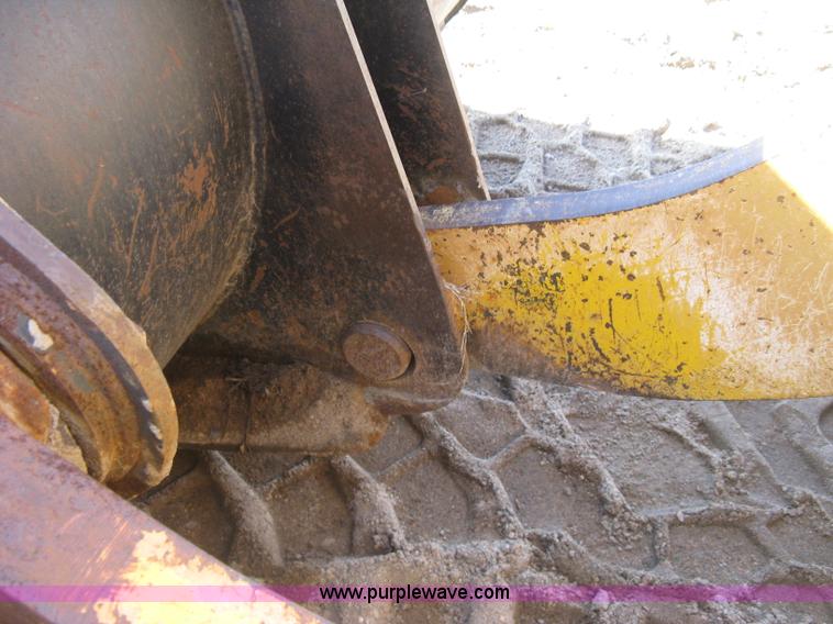 image for item J2933 International 530 wheel loader