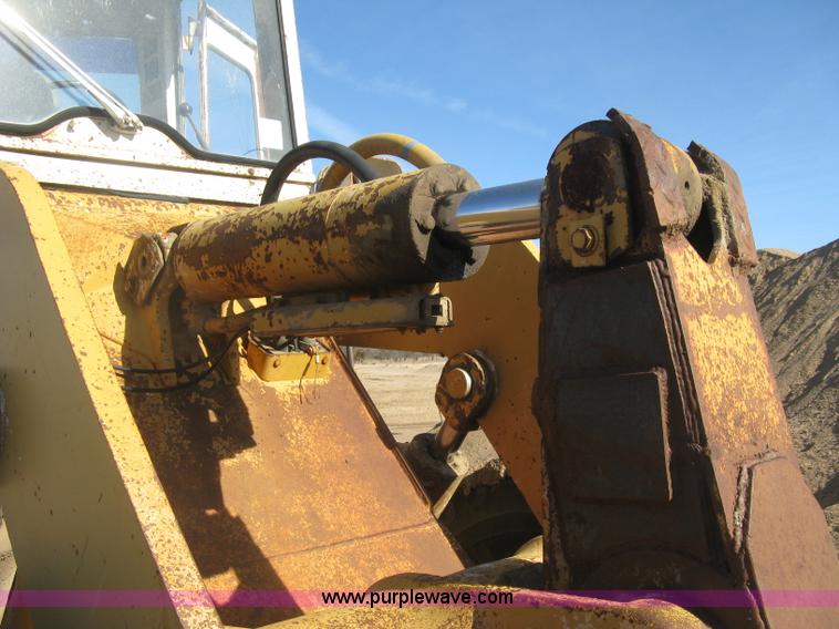 image for item J2933 International 530 wheel loader