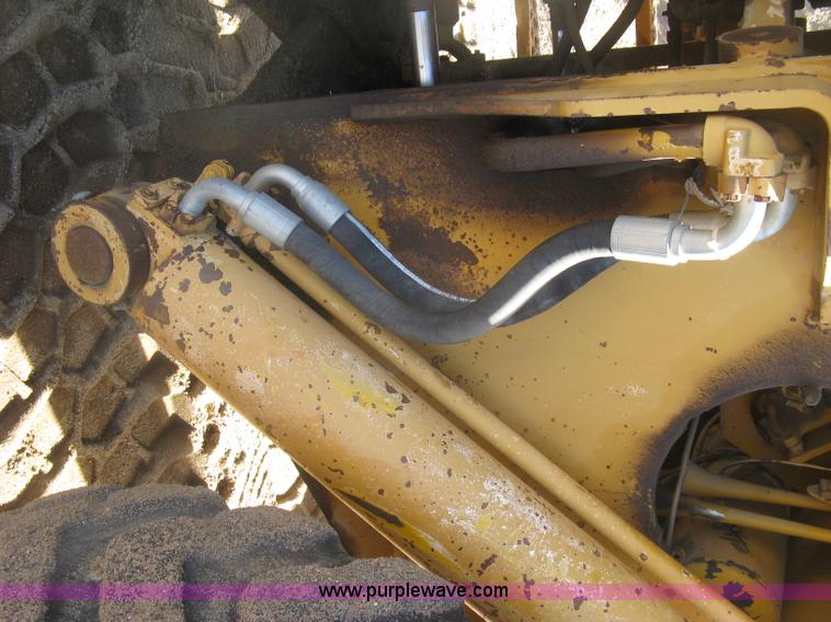 image for item J2933 International 530 wheel loader