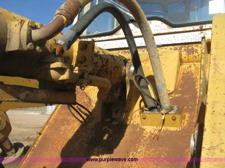 image for item J2933 International 530 wheel loader