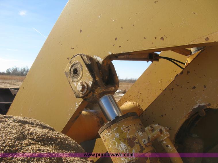 image for item J2933 International 530 wheel loader