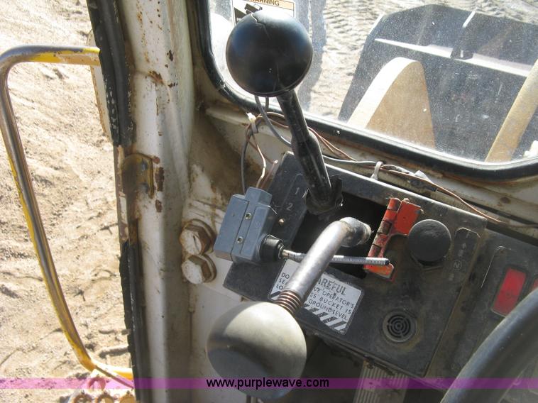 image for item J2933 International 530 wheel loader