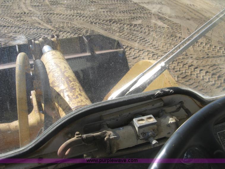 image for item J2933 International 530 wheel loader