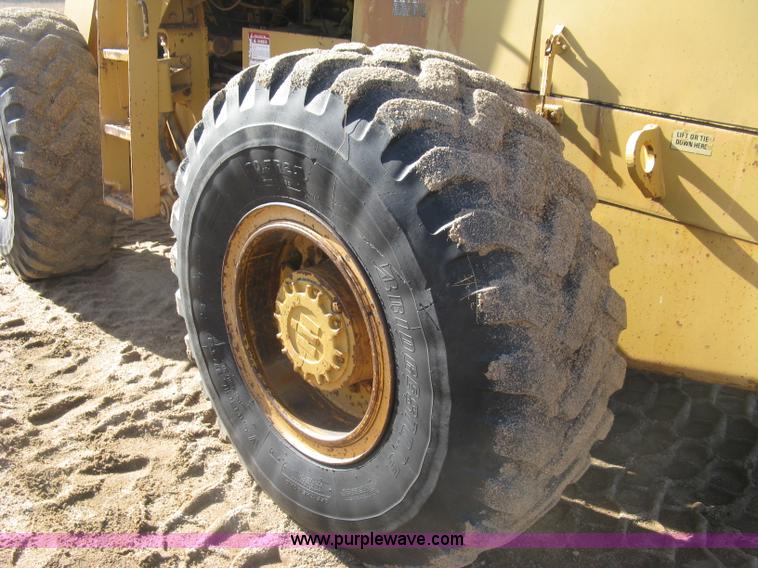 image for item J2933 International 530 wheel loader