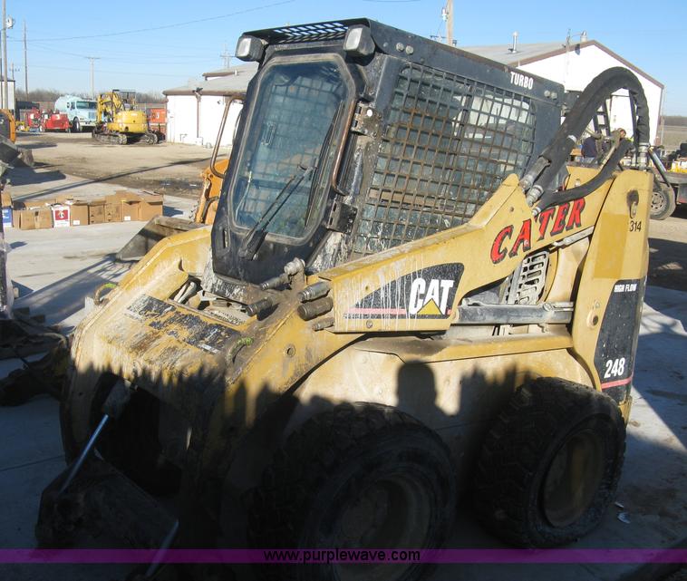 image for item J2935 2002 Caterpillar 248 skid steer