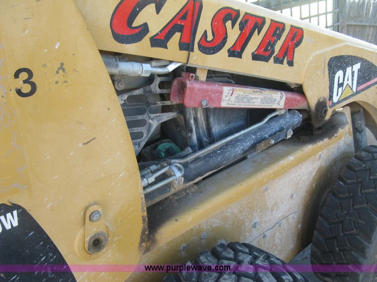 image for item J2935 2002 Caterpillar 248 skid steer