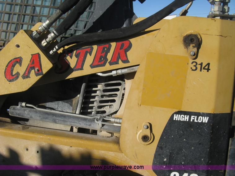 image for item J2935 2002 Caterpillar 248 skid steer