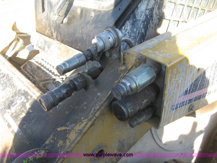 image for item J2935 2002 Caterpillar 248 skid steer