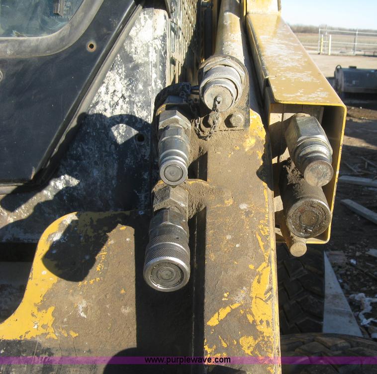 image for item J2935 2002 Caterpillar 248 skid steer