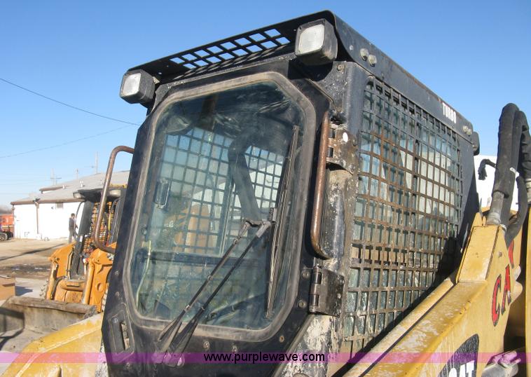 image for item J2935 2002 Caterpillar 248 skid steer