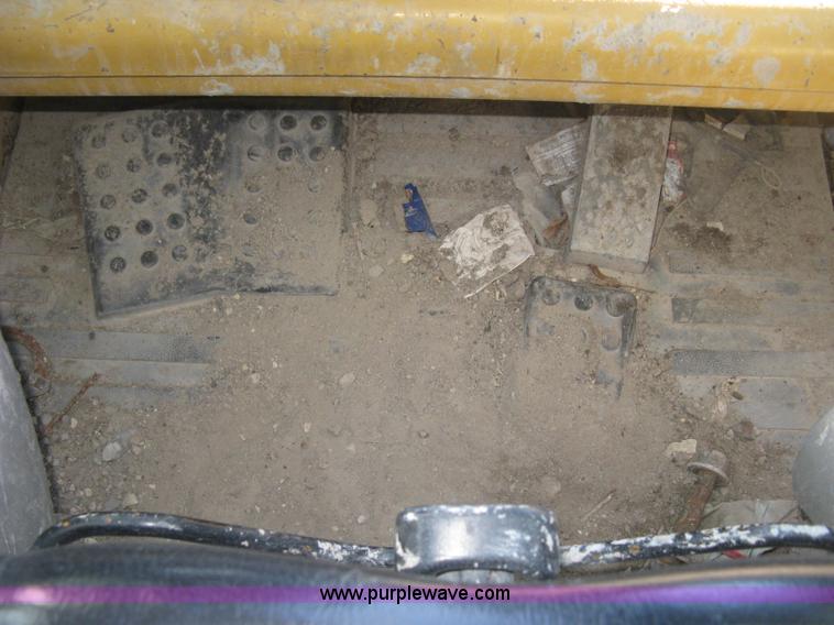 image for item J2935 2002 Caterpillar 248 skid steer