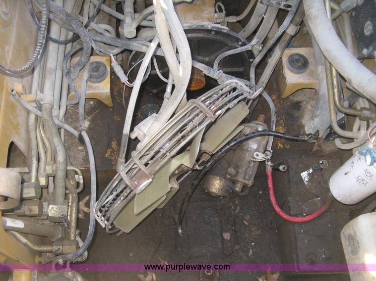 image for item J2935 2002 Caterpillar 248 skid steer