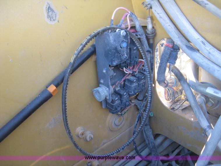 image for item J2935 2002 Caterpillar 248 skid steer