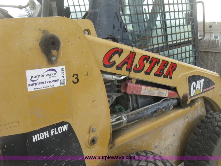 image for item J2935 2002 Caterpillar 248 skid steer