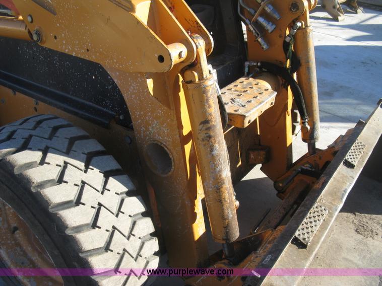 image for item J2937 2008 Case 440 Series 3 skid steer