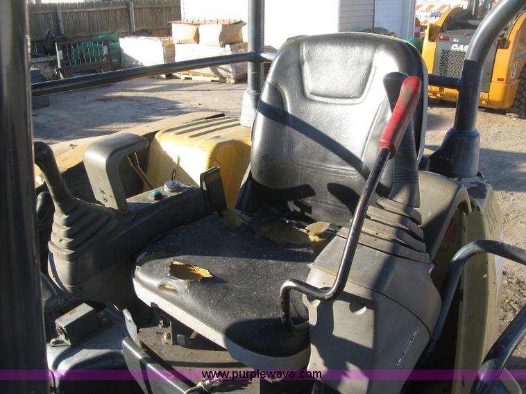 image for item J2938 2004 John Deere 50C ZTS compact excavator