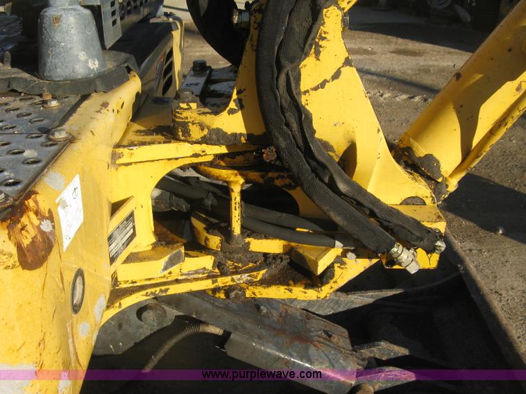 image for item J2938 2004 John Deere 50C ZTS compact excavator