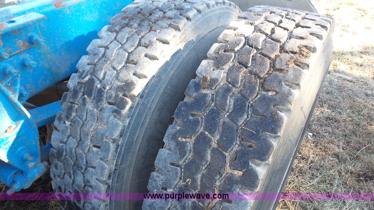 image for item J4510 1998 Mack CH613 semi truck