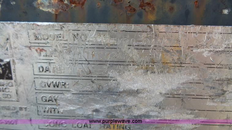 image for item J4517 1998 Trail King TK20-2400 equipment trailer