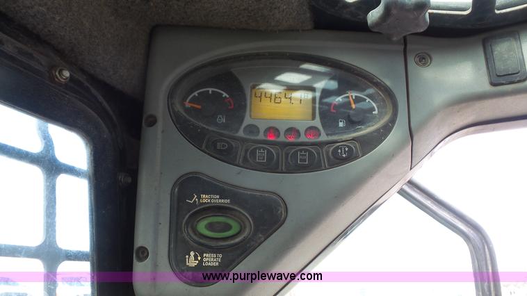 image for item J4641 2009 Bobcat T300 skid steer