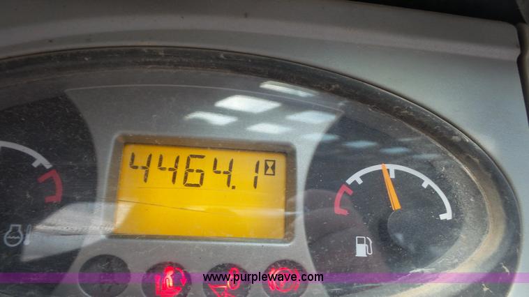 image for item J4641 2009 Bobcat T300 skid steer