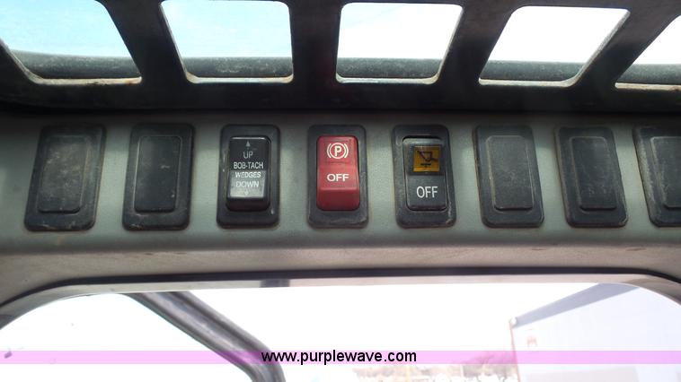 image for item J4641 2009 Bobcat T300 skid steer