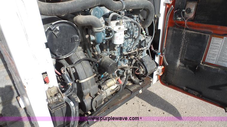image for item J4641 2009 Bobcat T300 skid steer