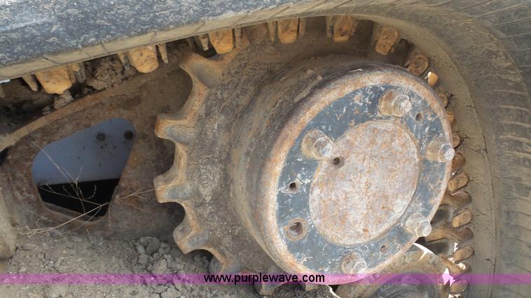 image for item J4641 2009 Bobcat T300 skid steer