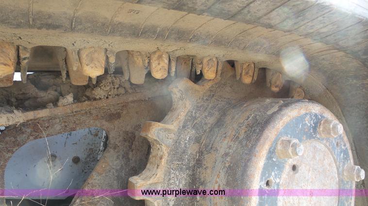 image for item J4641 2009 Bobcat T300 skid steer