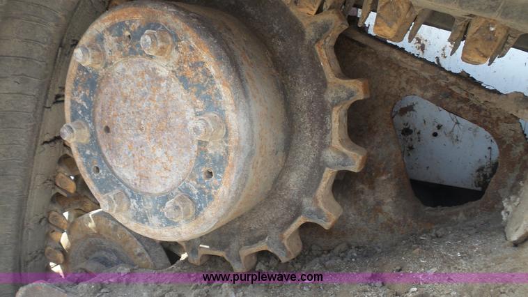 image for item J4641 2009 Bobcat T300 skid steer