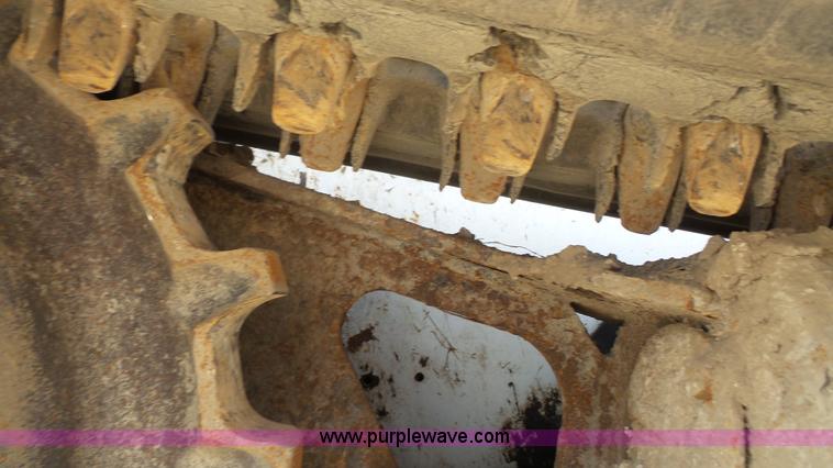 image for item J4641 2009 Bobcat T300 skid steer