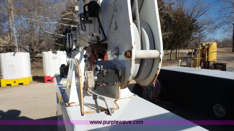 image for item J4650 Summit utility bed with crane