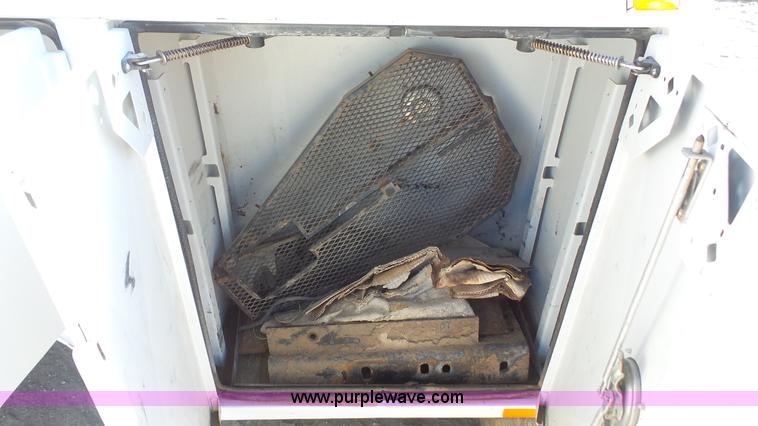 image for item J4650 Summit utility bed with crane