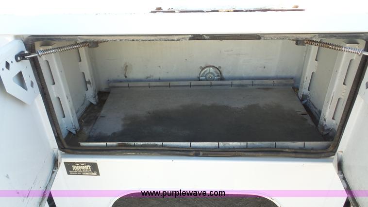 image for item J4650 Summit utility bed with crane