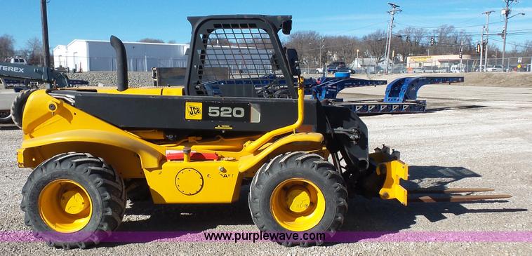 image for item J4654 2005 JCB 520 telehandler