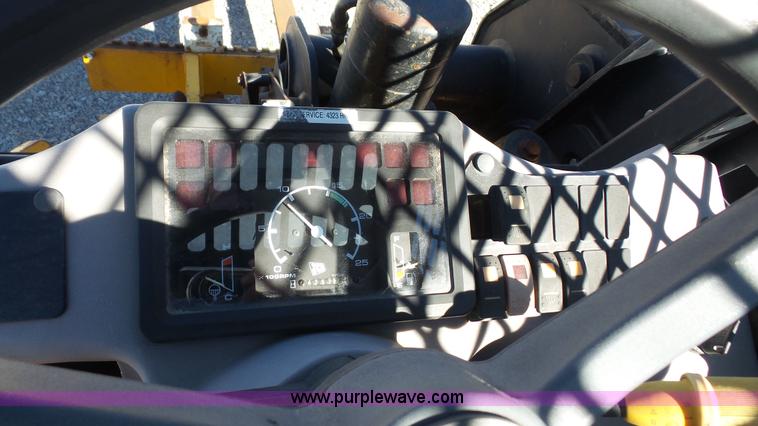 image for item J4654 2005 JCB 520 telehandler