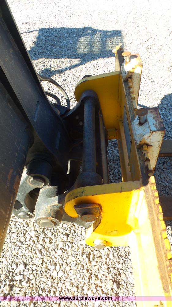 image for item J4654 2005 JCB 520 telehandler