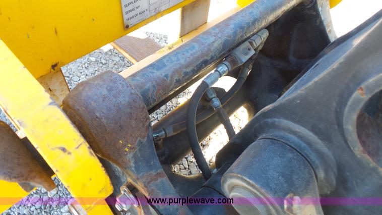 image for item J4654 2005 JCB 520 telehandler