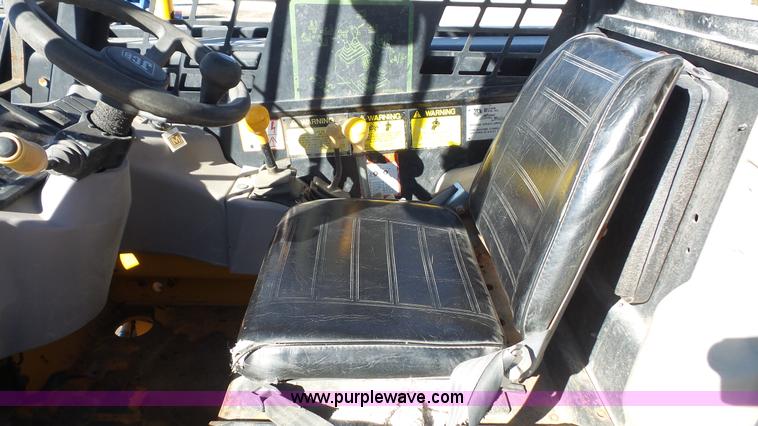 image for item J4655 2005 JCB 520 telehandler