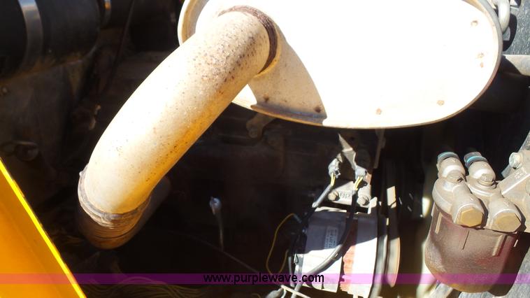 image for item J4655 2005 JCB 520 telehandler