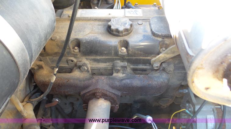 image for item J4655 2005 JCB 520 telehandler